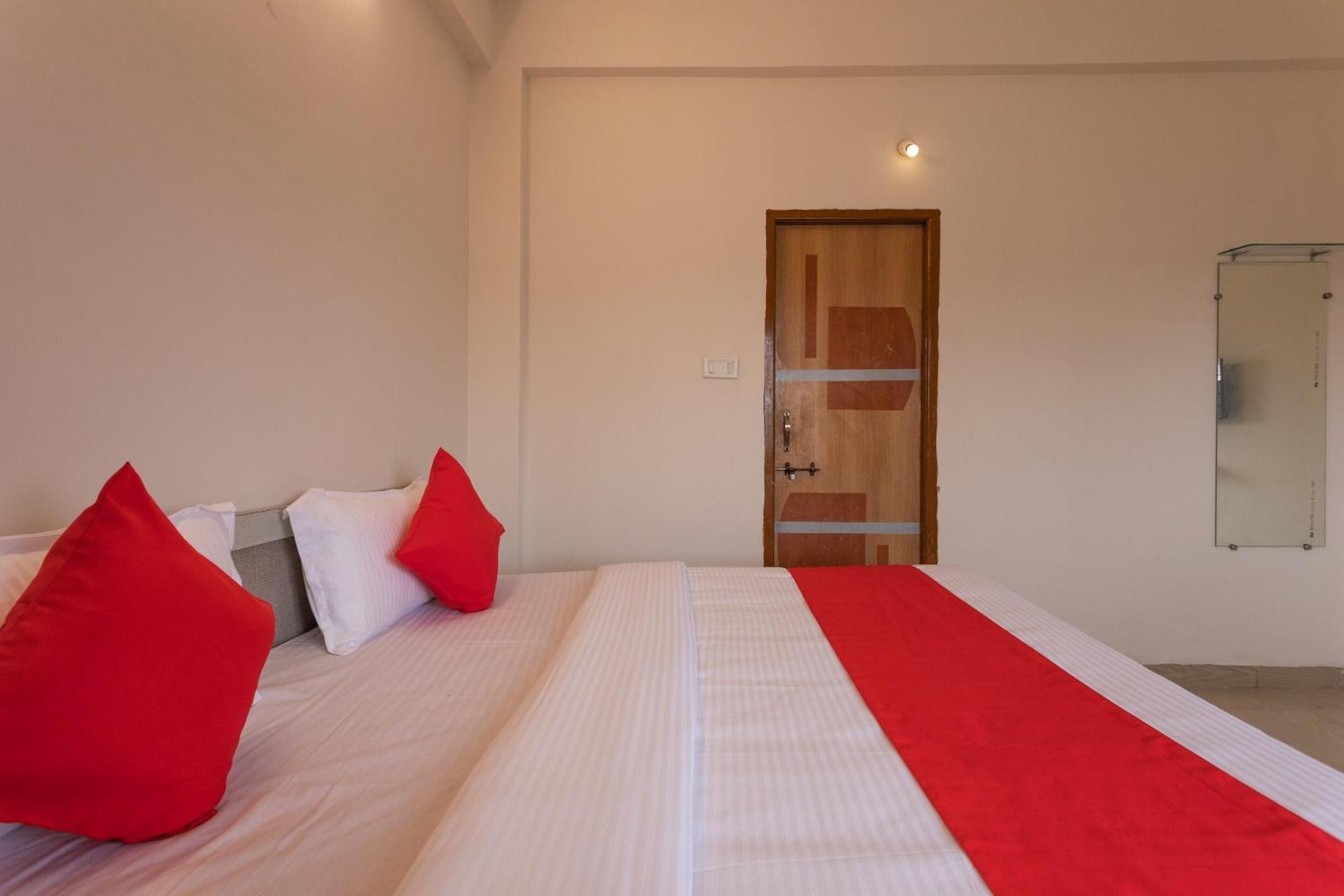 Hotel O Ocean Pearl Indore Bagian luar foto