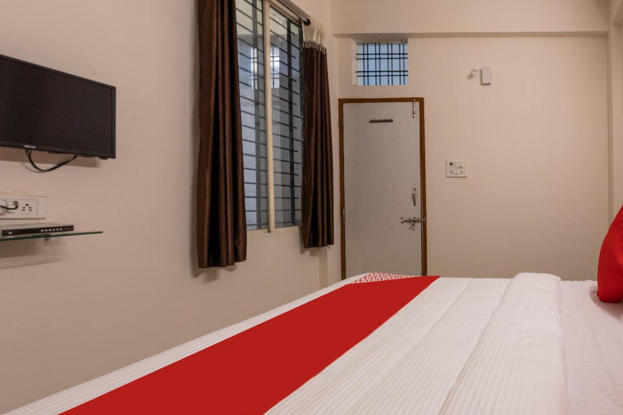 Hotel O Ocean Pearl Indore Bagian luar foto