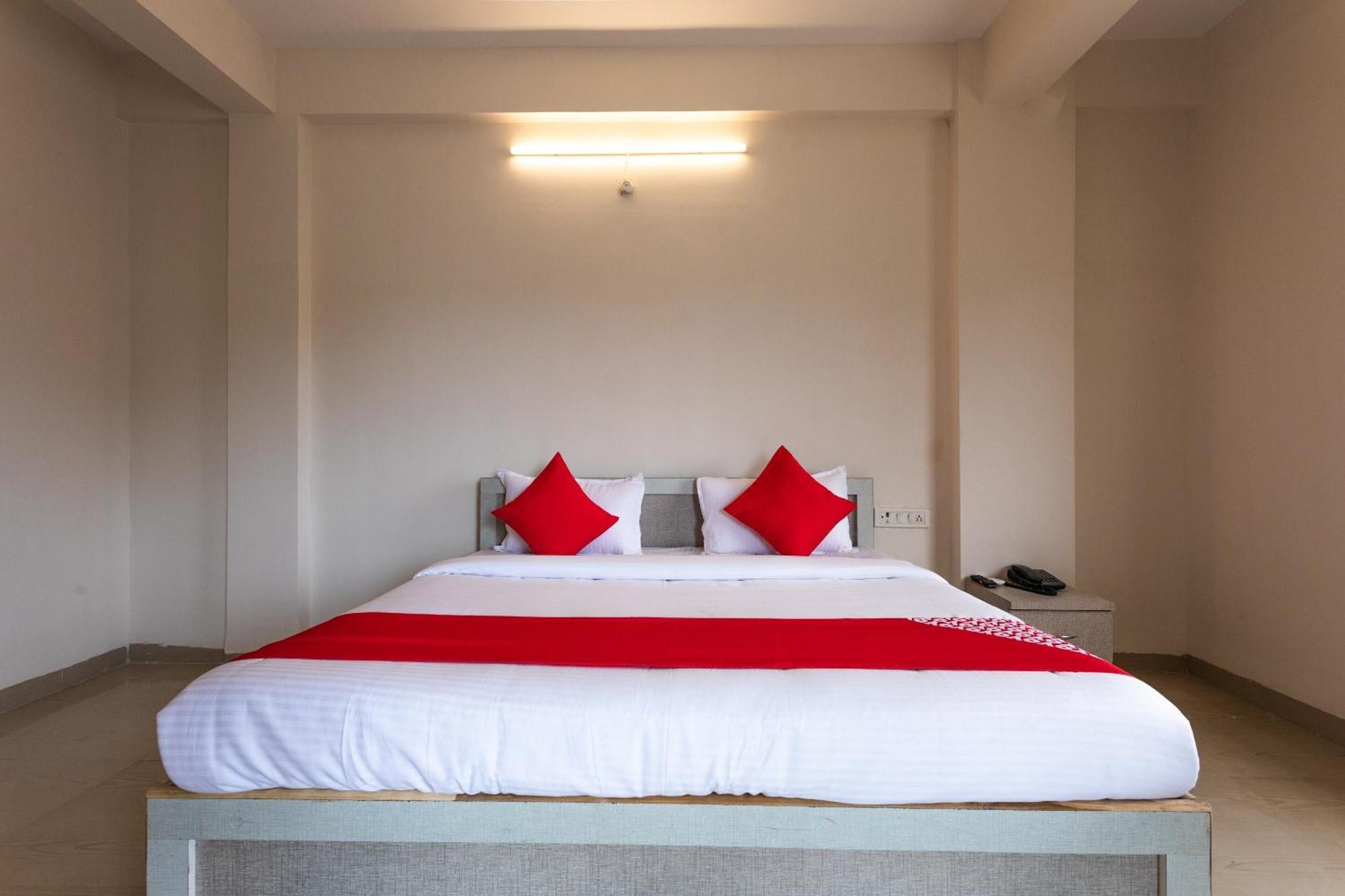 Hotel O Ocean Pearl Indore Bagian luar foto