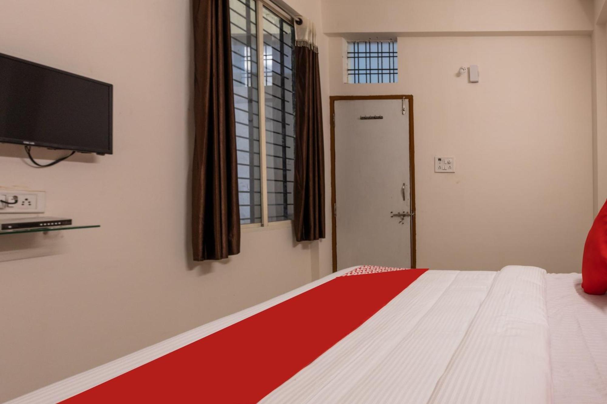 Hotel O Ocean Pearl Indore Bagian luar foto